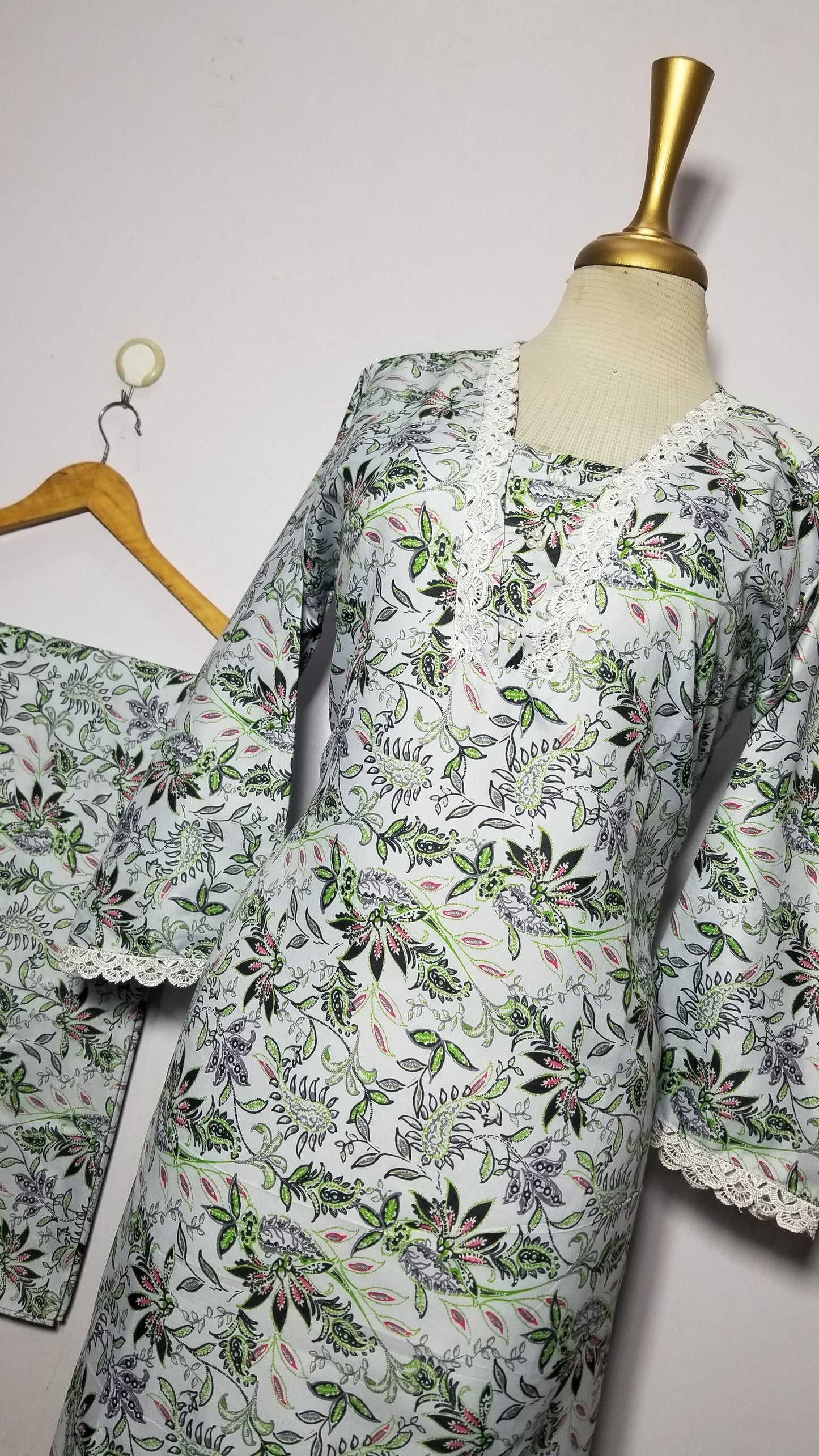 Cotton 2-Piece Stitched Set with Elegant Lace Detailing – Long Length Outfit (16)