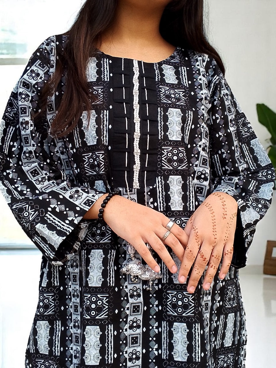 Self Printed Cotton 2-Piece Dress | Gol Ghera Shirt with Plazo | Stylish Neck Design (BLACK WHITE)