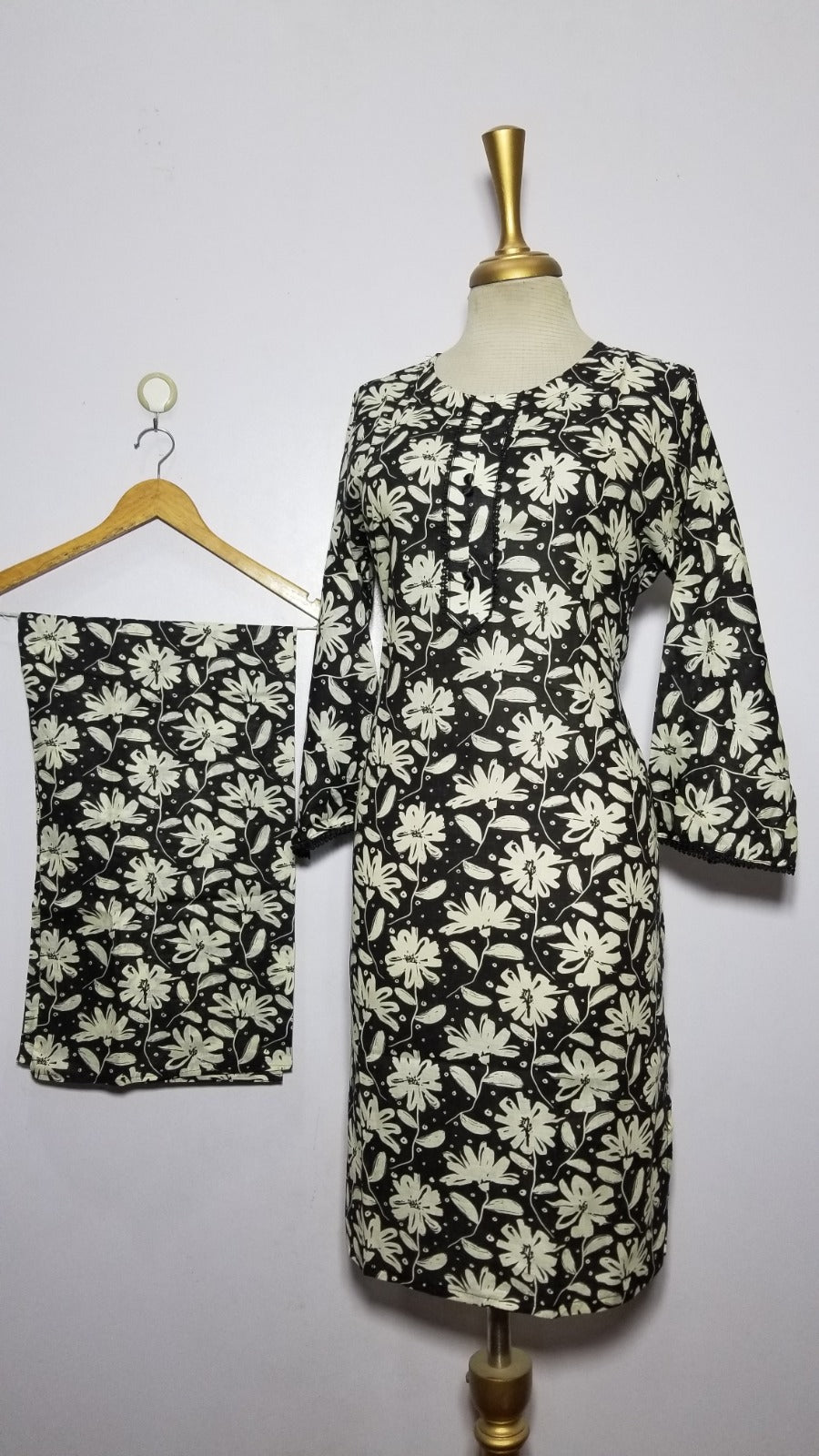 Premium Lawn Long Length 2 piece (22)