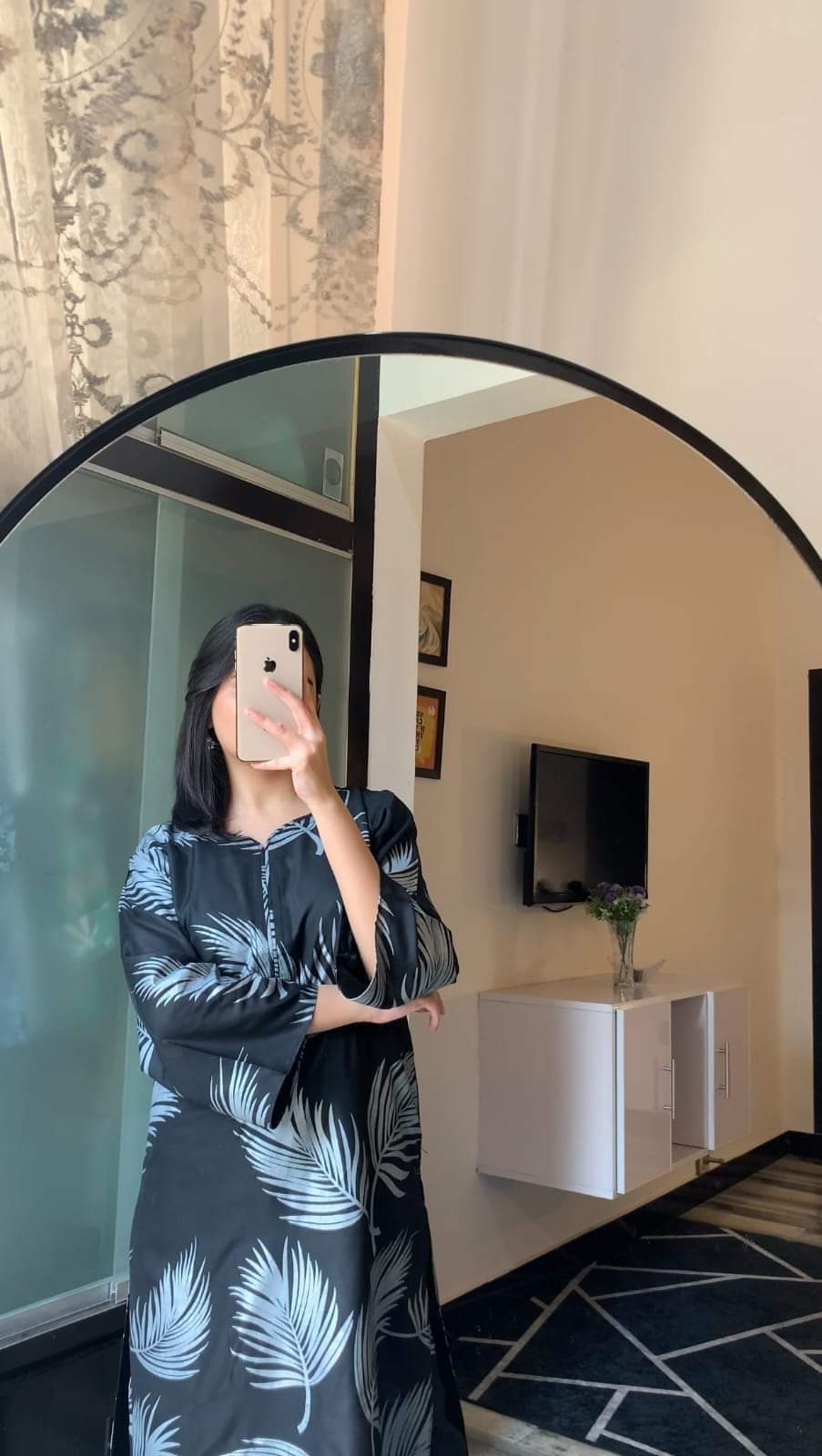 Linen 2-Piece Leaf Design (Black)