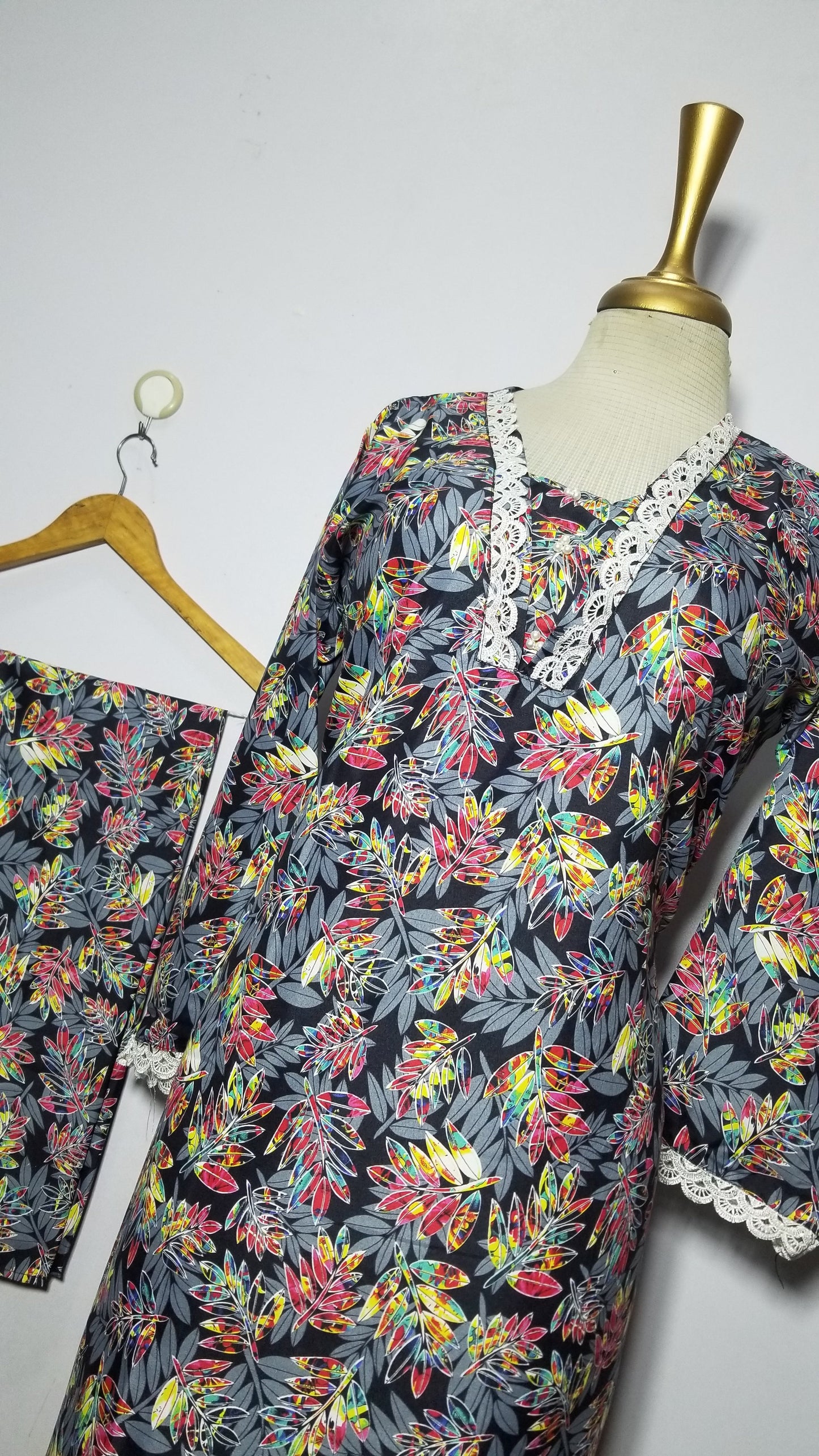 Cotton 2-Piece Stitched Set with Elegant Lace Detailing – Long Length Outfit (14)