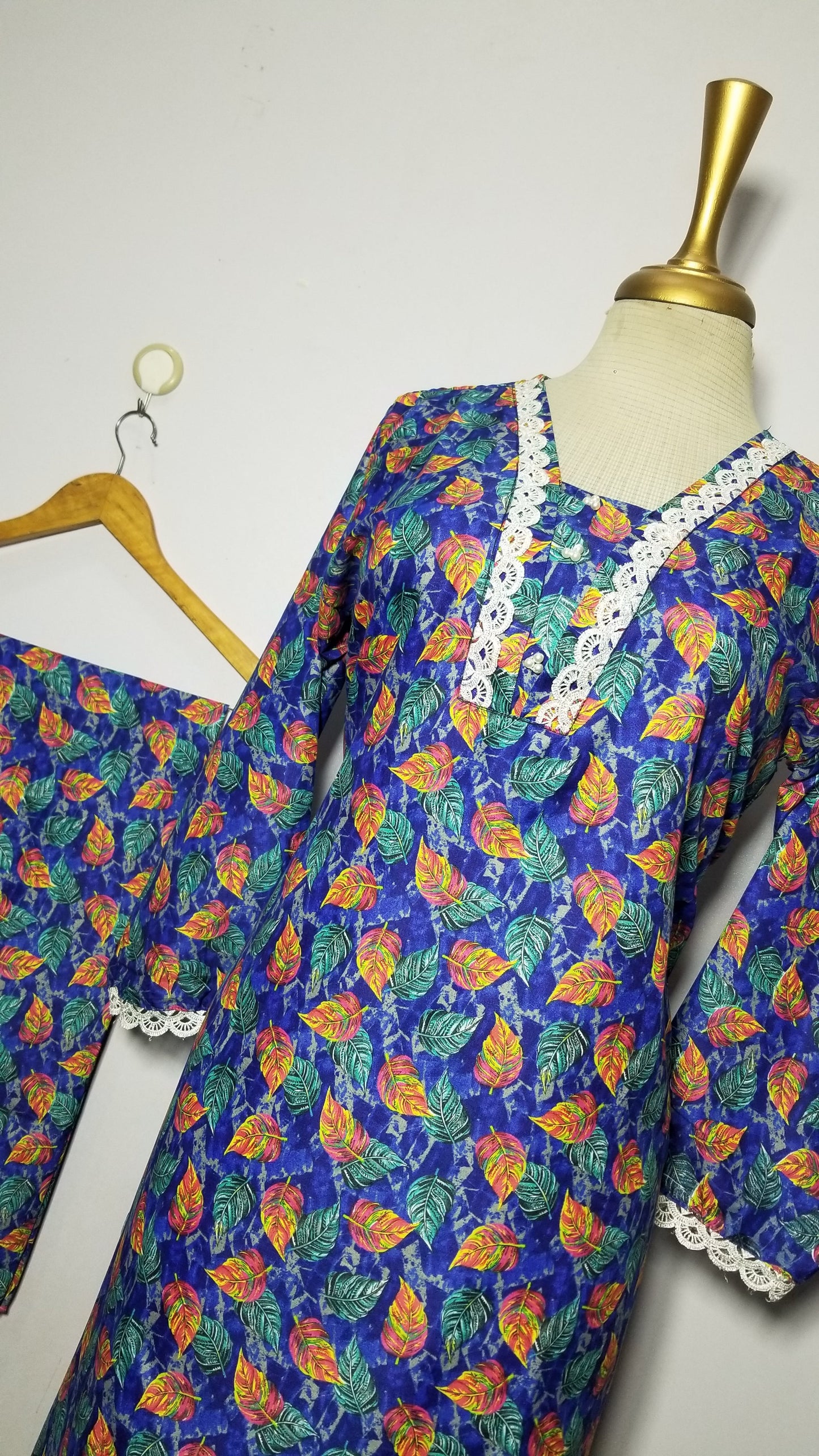 Cotton 2-Piece Stitched Set with Elegant Lace Detailing – Long Length Outfit (17)