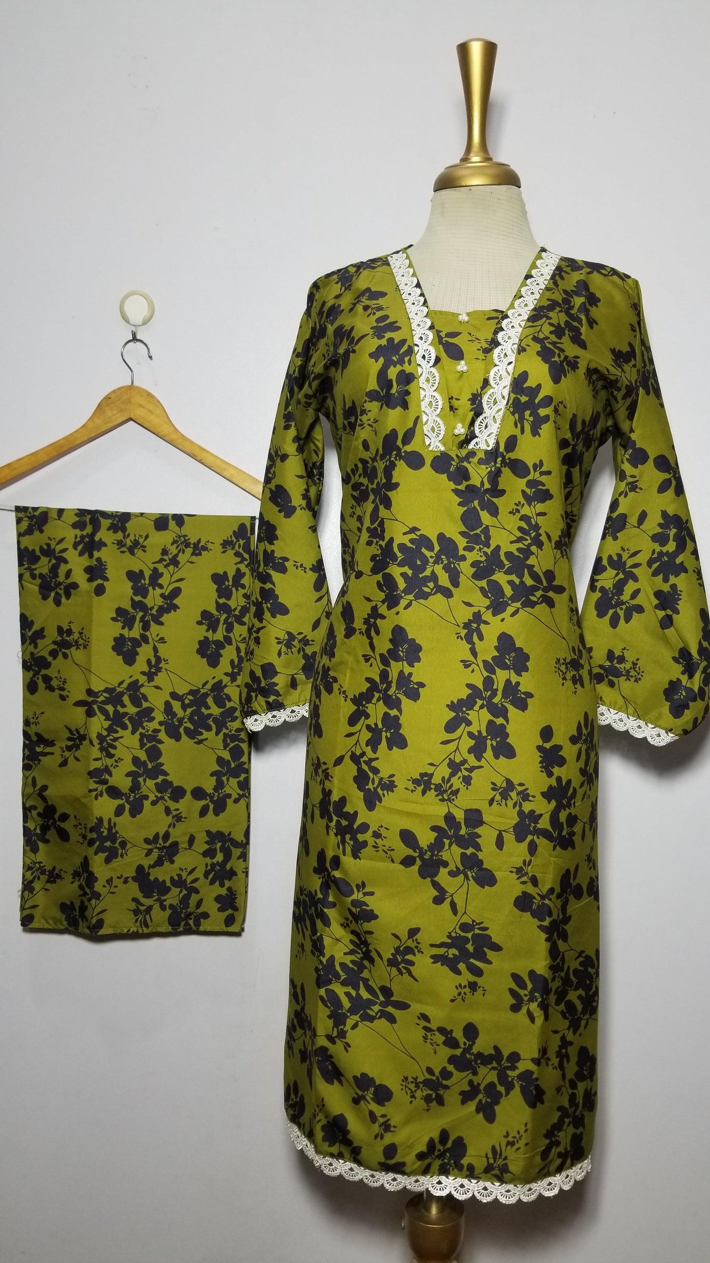 Cotton 2-Piece Stitched Set with Elegant Lace Detailing – Long Length Outfit (05)