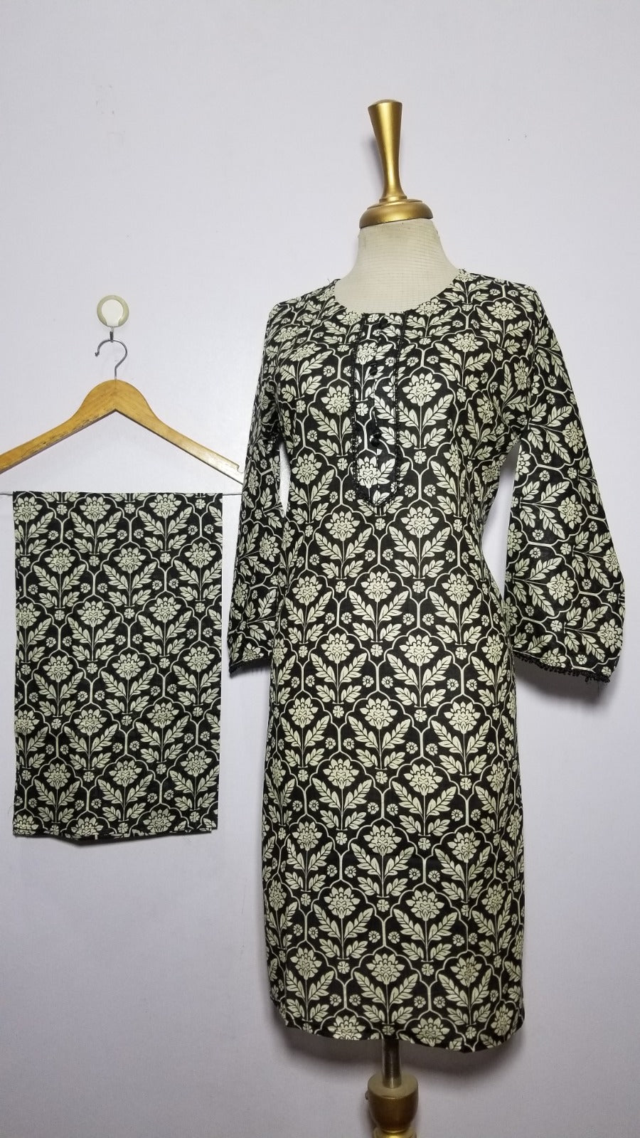 Premium Lawn Long Length 2 piece (23)