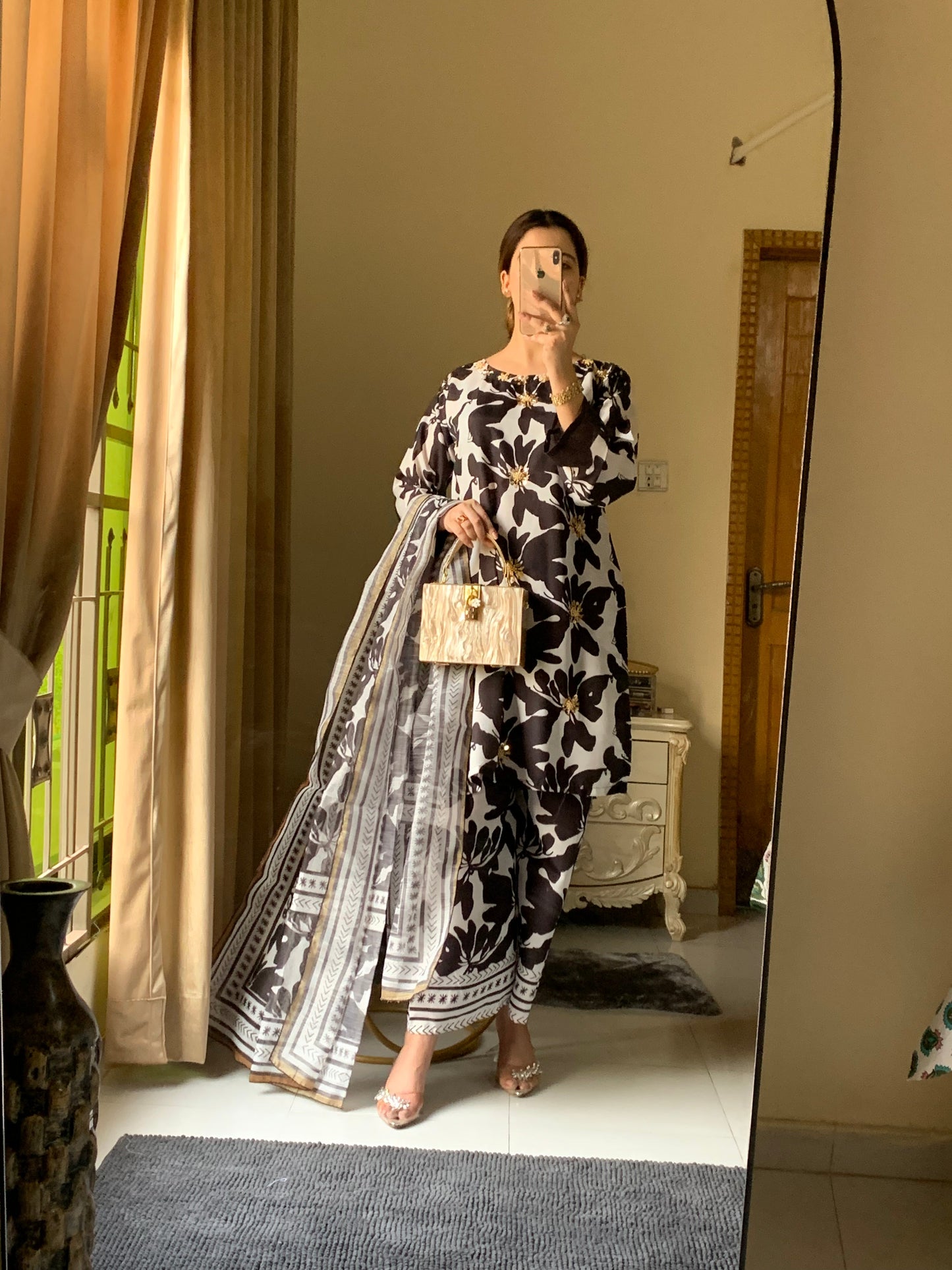 Aniqa Couture Longline Stitched Silken Lawn 3-Piece Collection