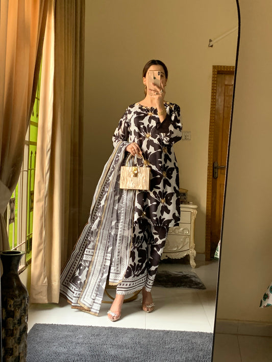 Aniqa Couture Longline Stitched Silken Lawn 3-Piece Collection