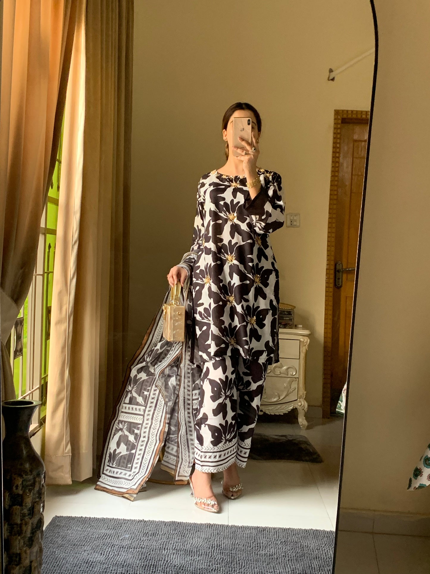 Aniqa Couture Longline Stitched Silken Lawn 3-Piece Collection