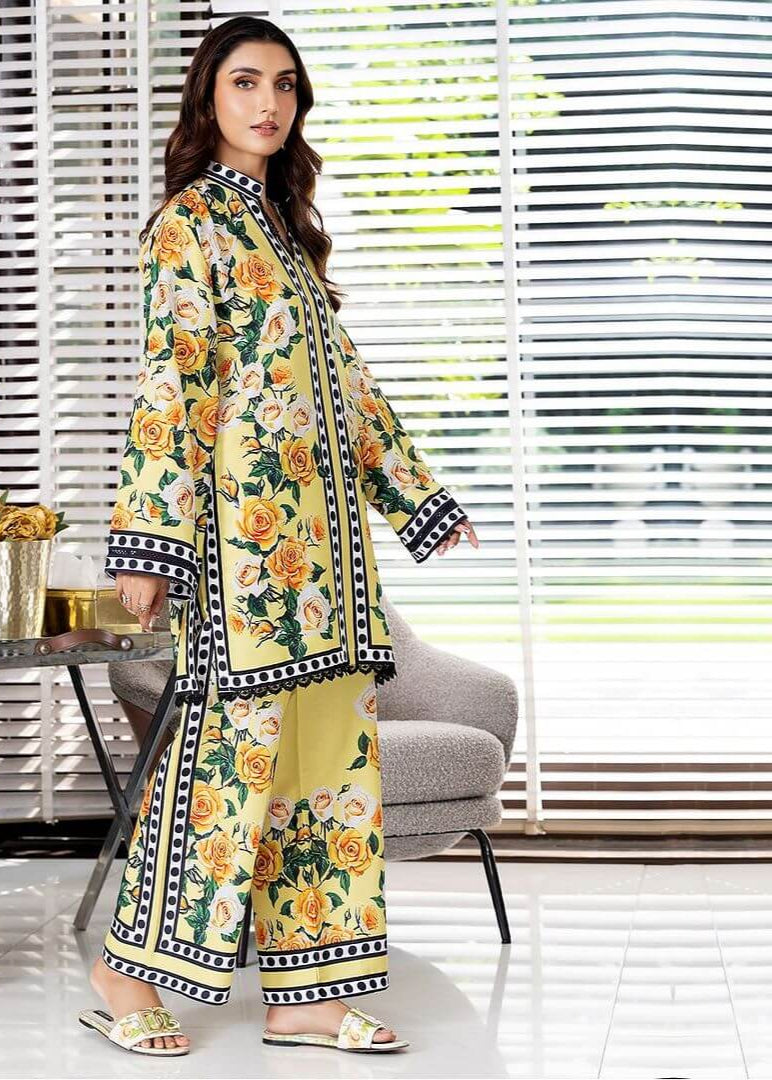 Elegant Women's Luxury Velvet 2-Piece Co-Ord Set | Premium Chic Outfit 12