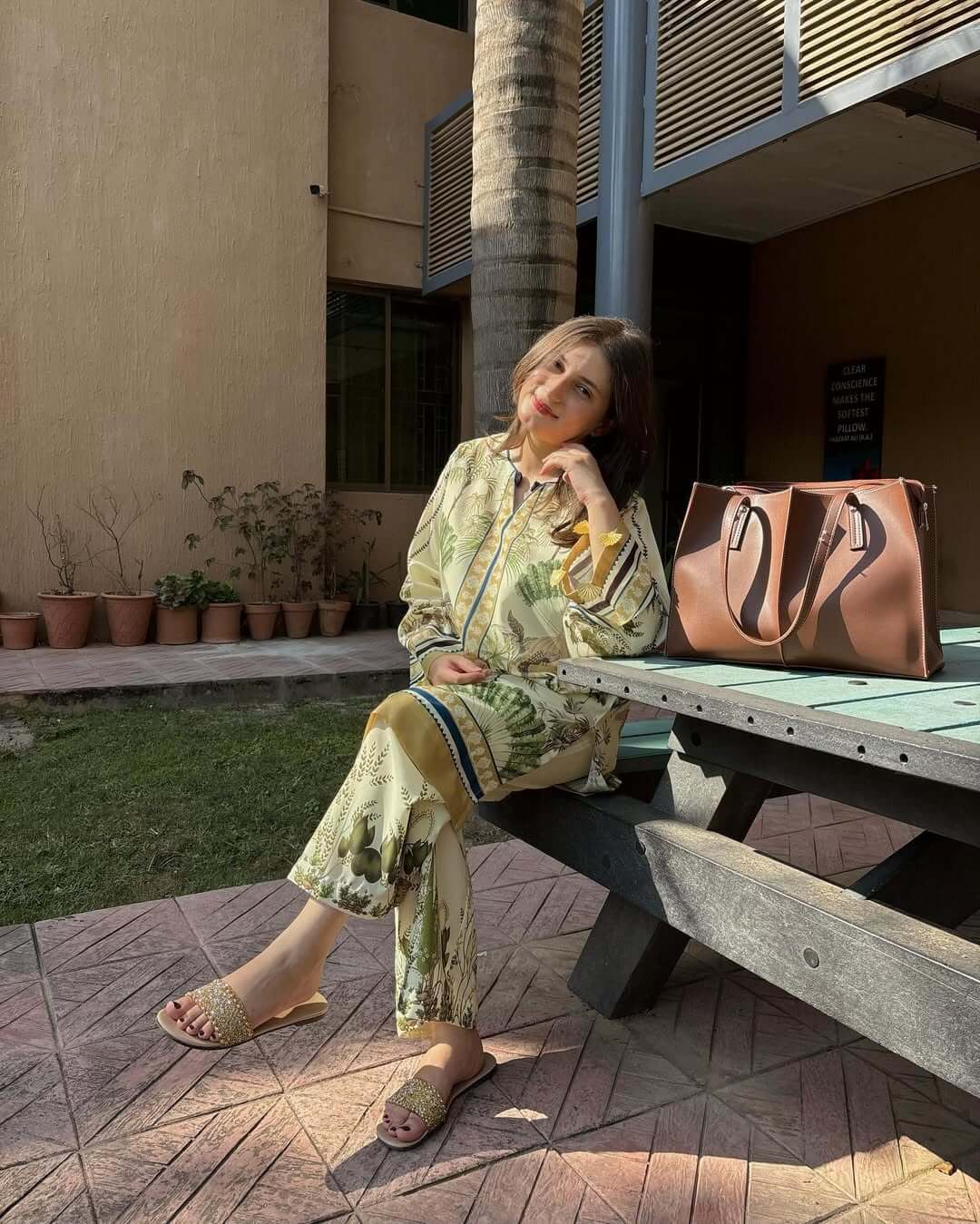 Elegant Women's Luxury Velvet 2-Piece Co-Ord Set | Premium Chic Outfit 05