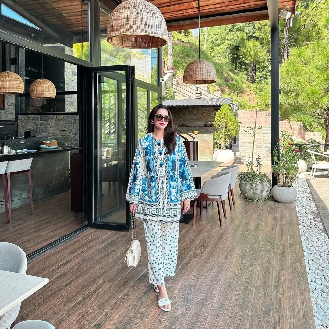 Elegant Women's Luxury Velvet 2-Piece Co-Ord Set | Premium Chic Outfit 03