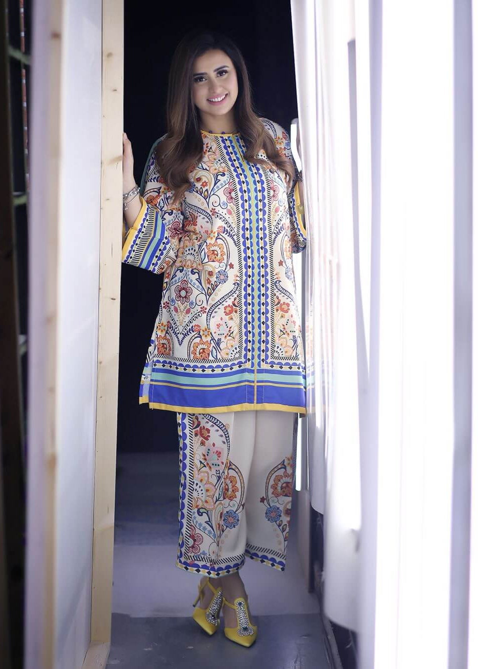 Elegant Women's Luxury Velvet 2-Piece Co-Ord Set | Premium Chic Outfit 18