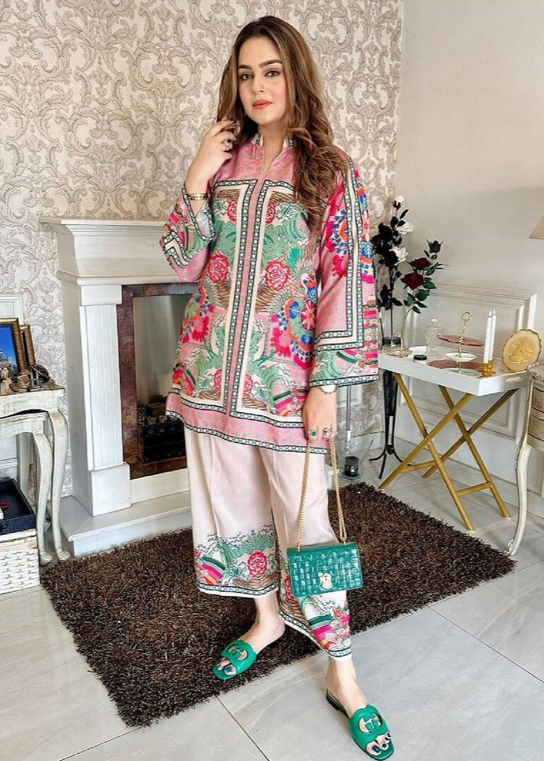 Elegant Women's Luxury Velvet 2-Piece Co-Ord Set | Premium Chic Outfit 02