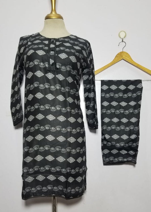 Vibrant Digital Lawn 2-Piece Suit for Women