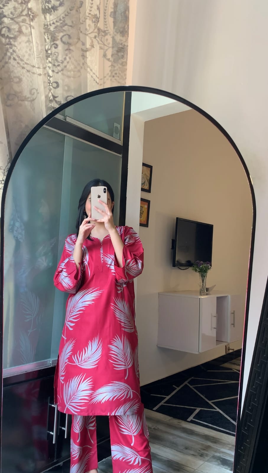 Linen 2-Piece  Leaf Design  (Pink)