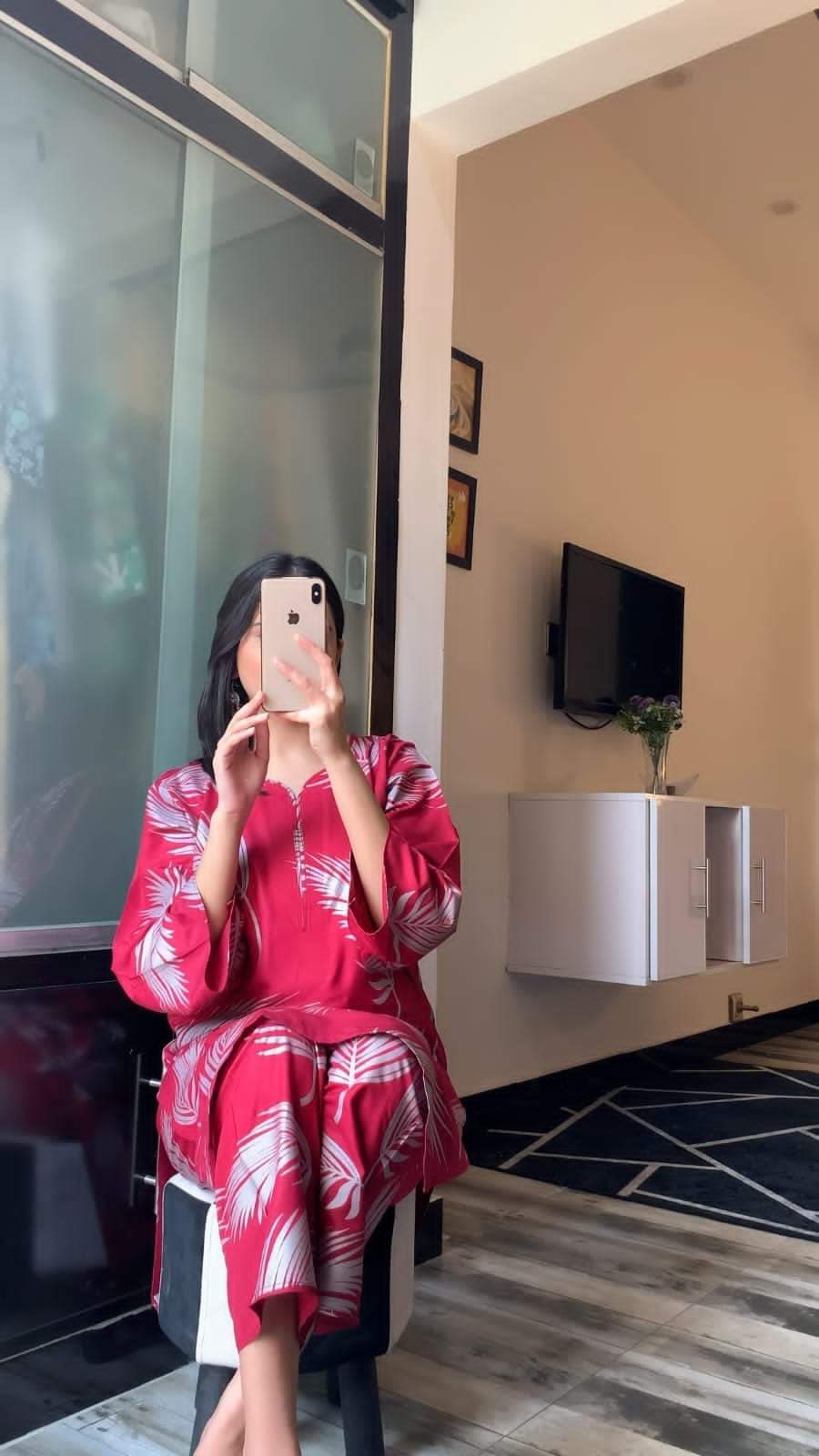 Linen 2-Piece  Leaf Design  (Pink)