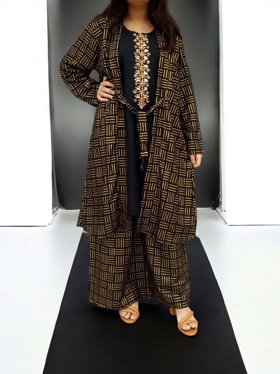 Gown Style: Elegant Steam Printed Set