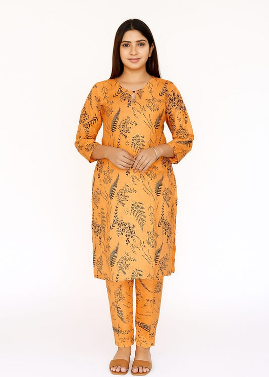 Petal Design Summer Linen Suit – Trendy & Lightweight (Peach)